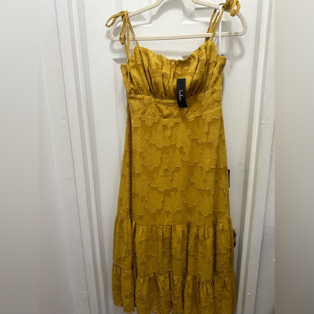 Sweet Sentiments Mustard Yellow Jacquard Tiered Midi Dress - Lulu’s. NWT, XL